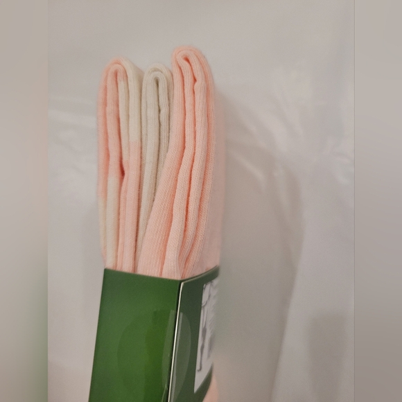 Kate Spade Pink and White Crew Socks 3 Pairs - Picture 4 of 4